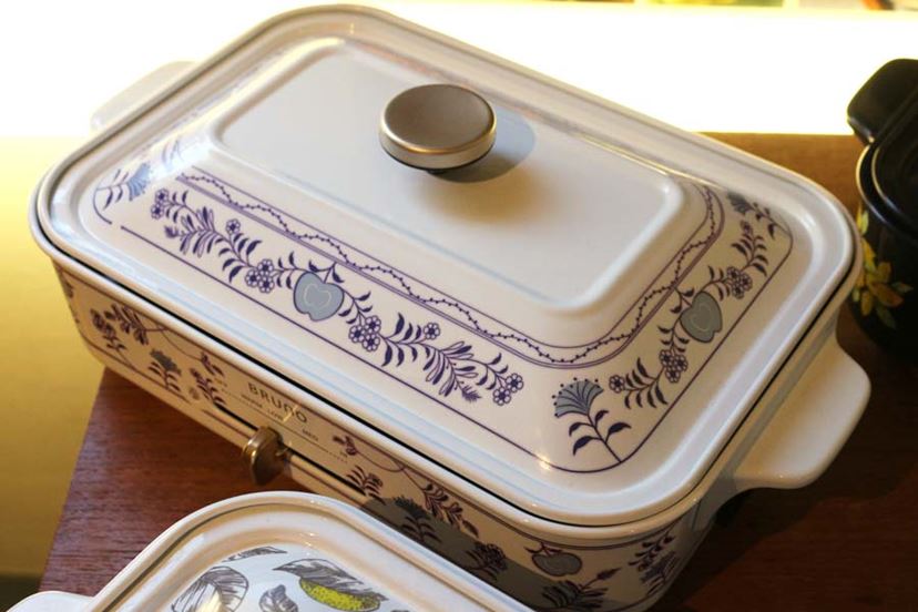 大人気の「BRUNO コンパクトホットプレート」に、プリント柄が