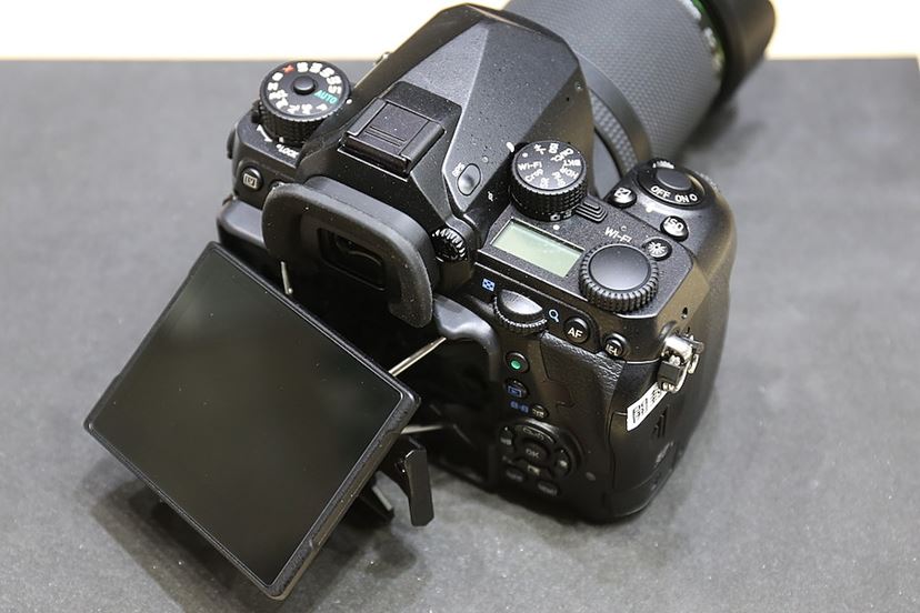 カメラ・写真の祭典「CP+2018」で見かけた注目の新製品【カメラボディ