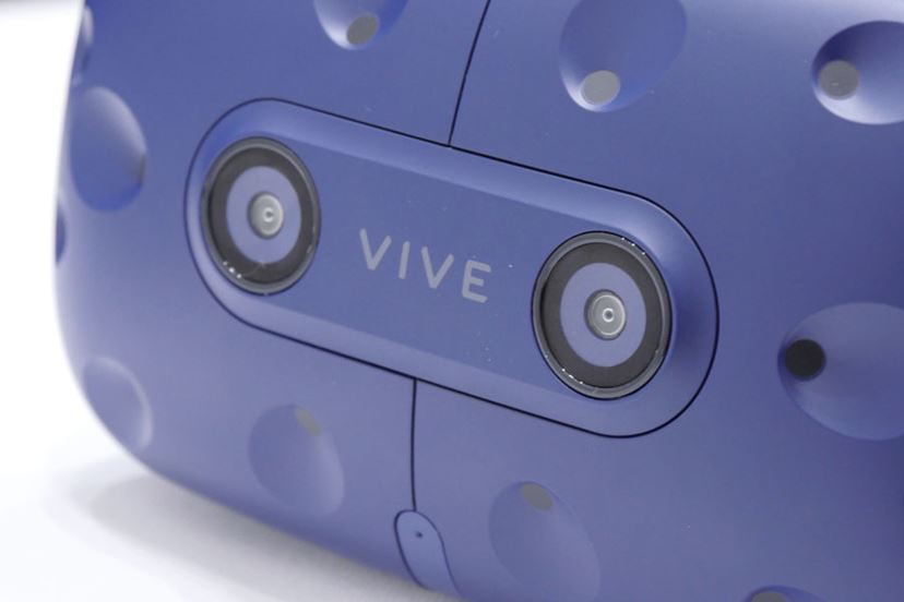 VR×ギャラガ」の夢コラボを最新VRヘッドセット「HTC Vive Pro