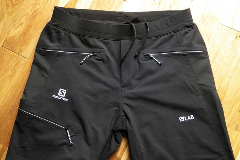 ユニークな発想ですぐれたはき心地！ サロモンのパンツ「S/LAB X ALP ENGINEERED PANT」 - 価格.comマガジン