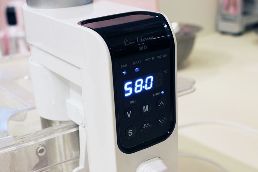 本当においしい低温調理を時短で！ 真空低温調理器「The