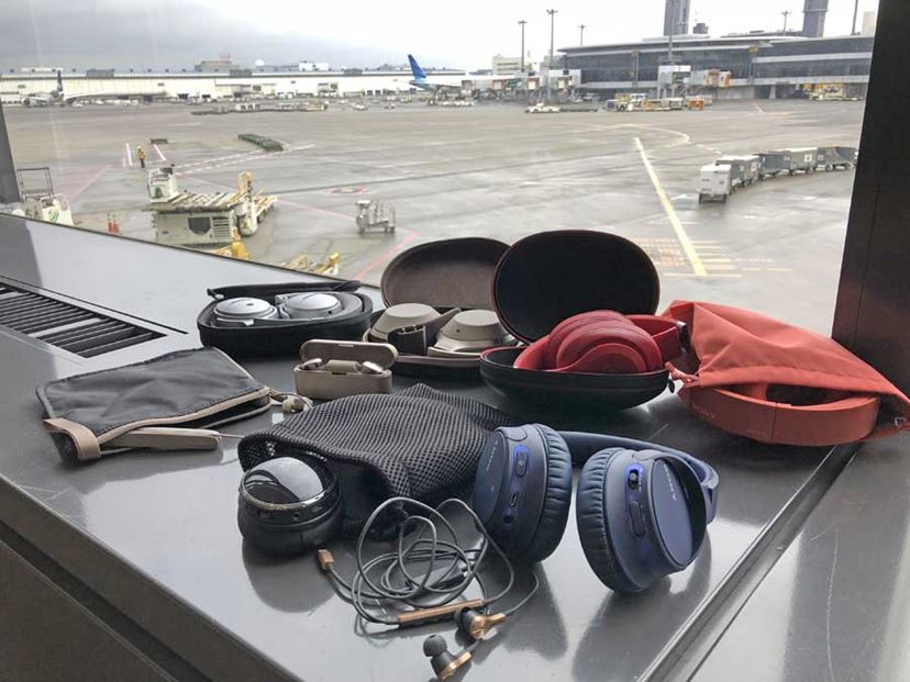 飛行機に持ち込んでガチ比較！ ノイズキャンセリングヘッドホン