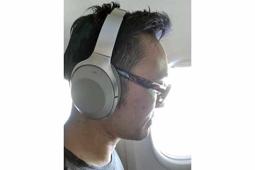 飛行機に持ち込んでガチ比較！ ノイズキャンセリングヘッドホン・イヤホン本当の実力 4ページ目 - 価格.comマガジン