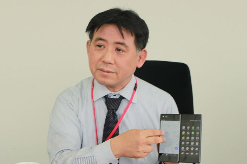 次は載せたいFeliCaポート！ NTTドコモ「M」開発者インタビュー - 価格