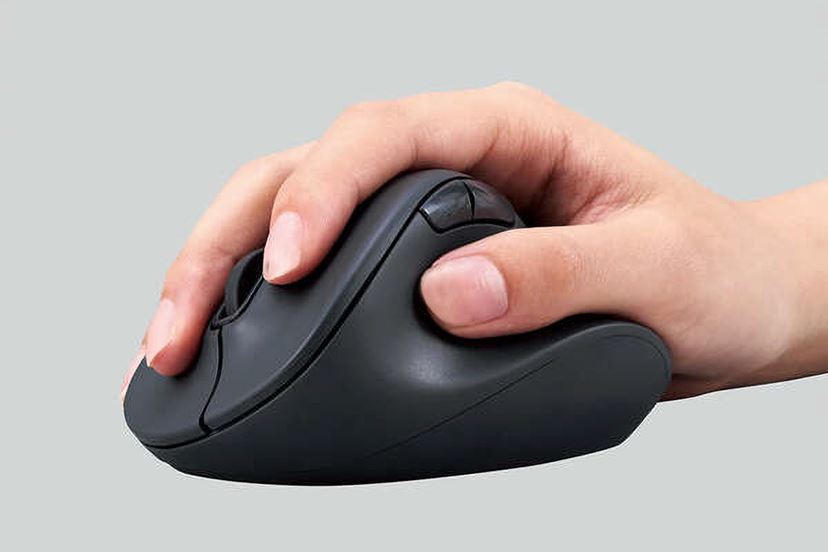 【新品無線マウス付】起動早い、持ち運びやすいPC/オンライン使えます 新品無線マウス付】起動早い、持ち運びやすいPC/オンライン使えます