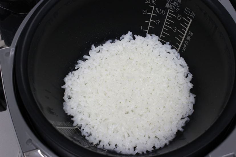 3.5合炊き炊飯器の進化にびっくり! 象印「極め羽釜」シリーズで 3.5合炊き炊飯器の進化にびっくり! 象印「極め羽釜」シリーズで