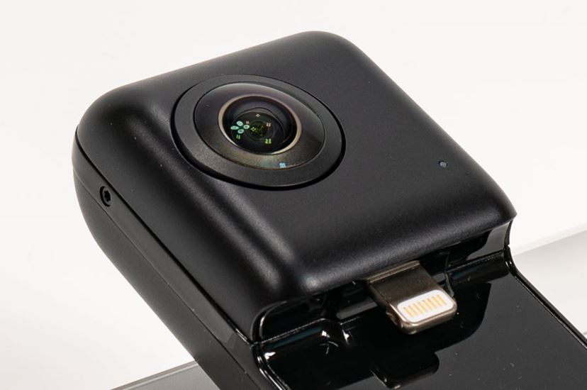 iPhoneを4K VRカメラに! 「Insta360 Nano S」で360°動画を撮っ iPhoneを4K VRカメラに! 「Insta360 Nano S」で360°動画を撮っ
