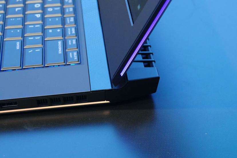 デルがALIENWAREなどゲーミングノートPC一挙5機種を発表 - 価格