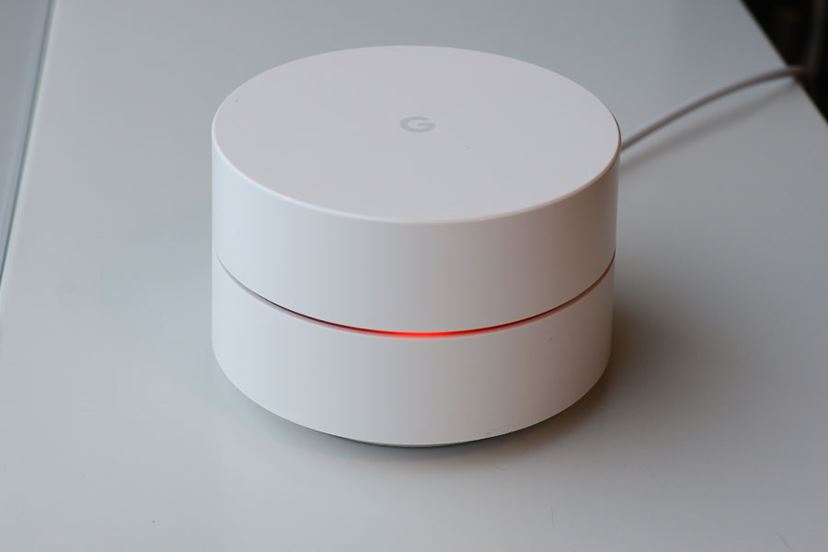アプリが秀逸！ 高速・簡単・便利なWi-Fiルーター「Google Wifi 