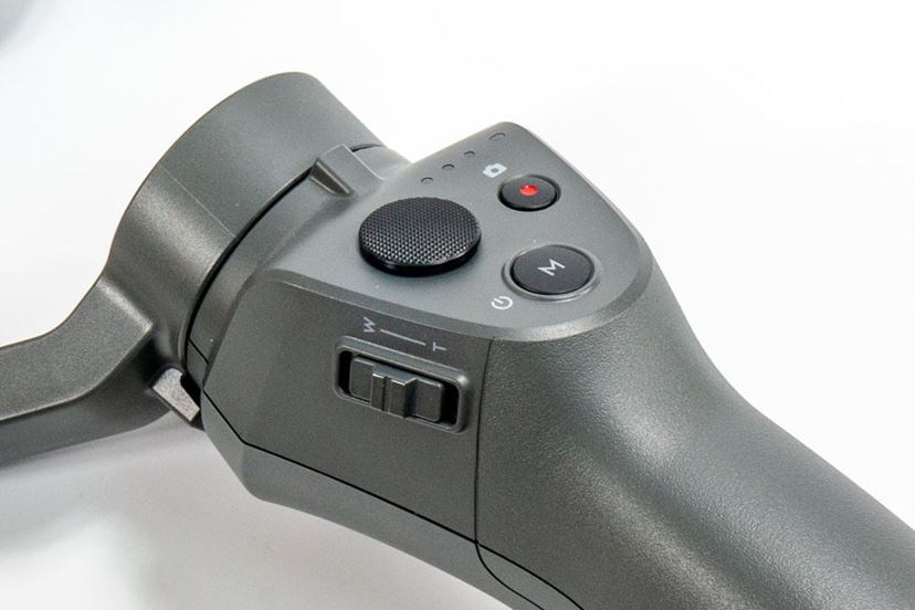 1万円台のスマホ用ジンバルDJI「OSMO MOBILE 2」は買いか？ - 価格.com