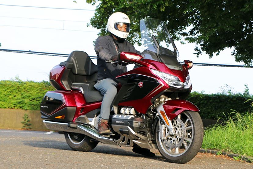 当時物】HONDA BELL製 GL ゴールドウイング ヘルメット 61cm ゴールド