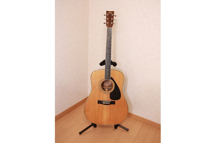 美品 YAMAHA製 FG-151B アコースティックギター スプルース材 6弦 美品 YAMAHA製 FG-151B アコースティックギター スプルース材 6弦