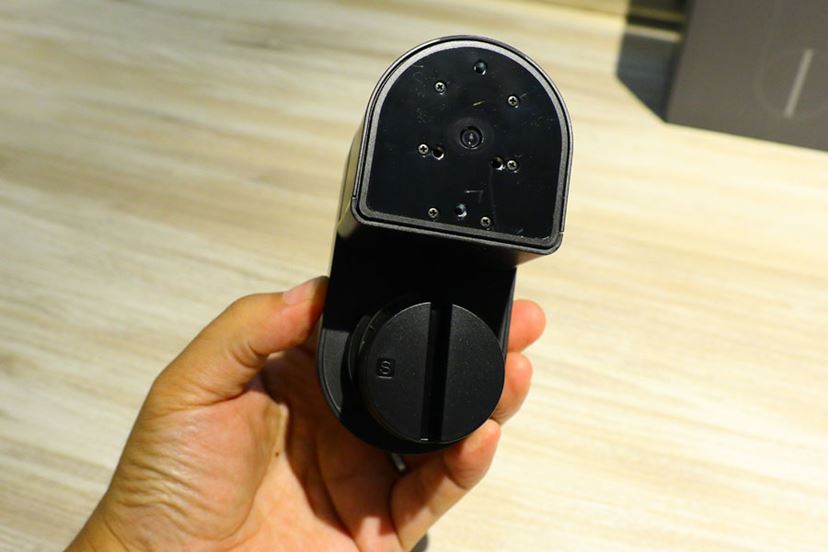 スマホで鍵を開け閉め！ 新「Qrio Lock」はハンズフリー＆オートロック