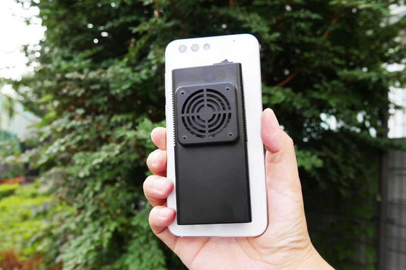 【美品】Backbone one コントローラーと半導体スマホ冷却クーラー 美品】Backbone one コントローラーと半導体スマホ冷却クーラー