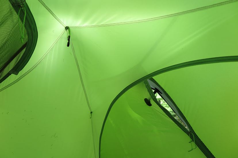 日本の山岳条件に合わせて開発！ 最小重量1.18kgの2人用テント、ニーモ