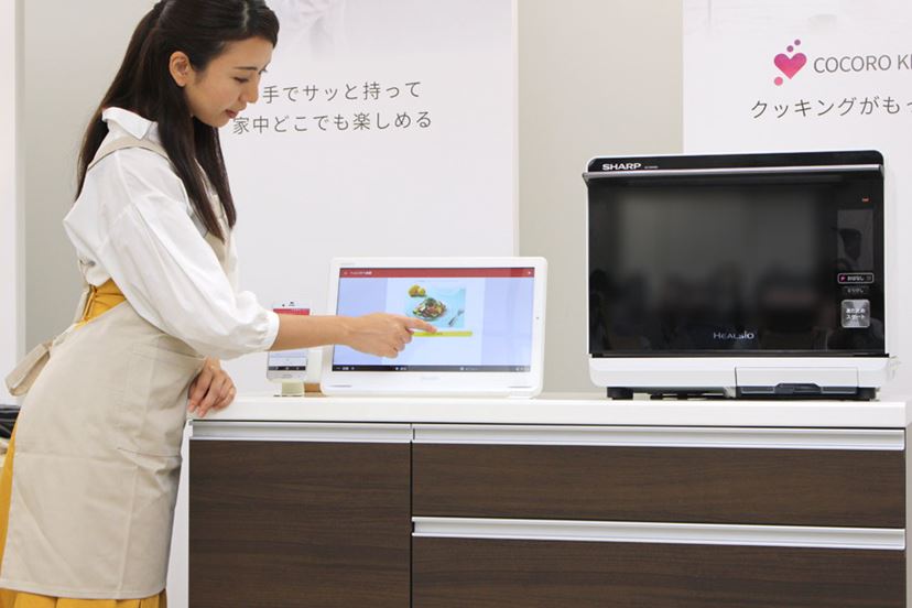 シャープならではの軽~い防水・撥水液晶テレビ「AQUOS シャープならではの軽~い防水・撥水液晶テレビ「AQUOS