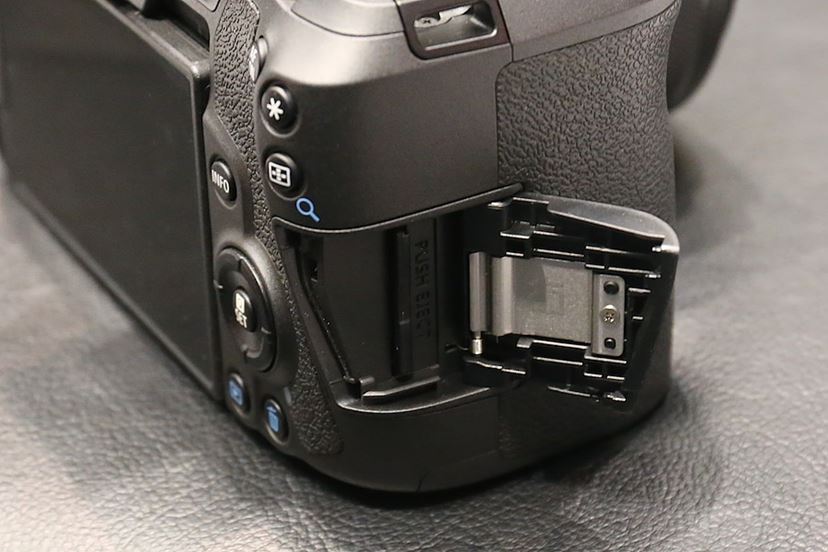 キヤノン初のフルサイズミラーレス「EOS R」詳細レポート！ - 価格.com