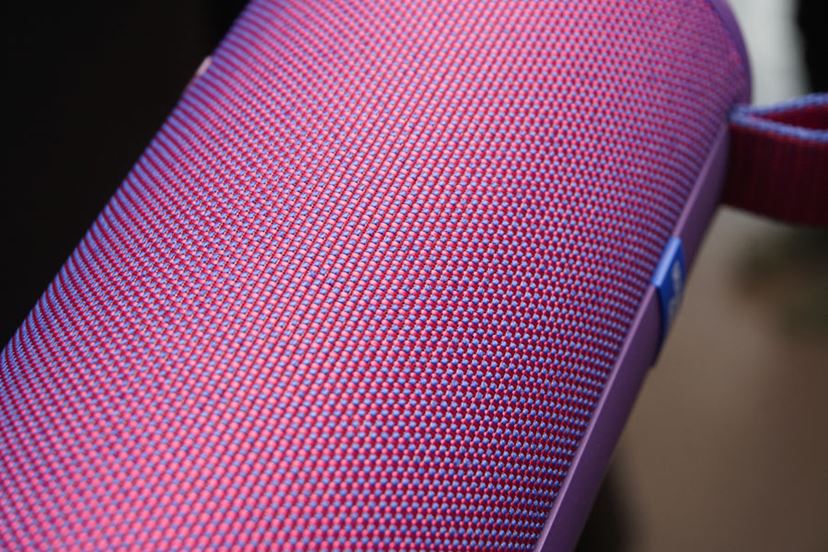 Ultimate Earsから完全防水の360°スピーカー「MEGABOOM 3