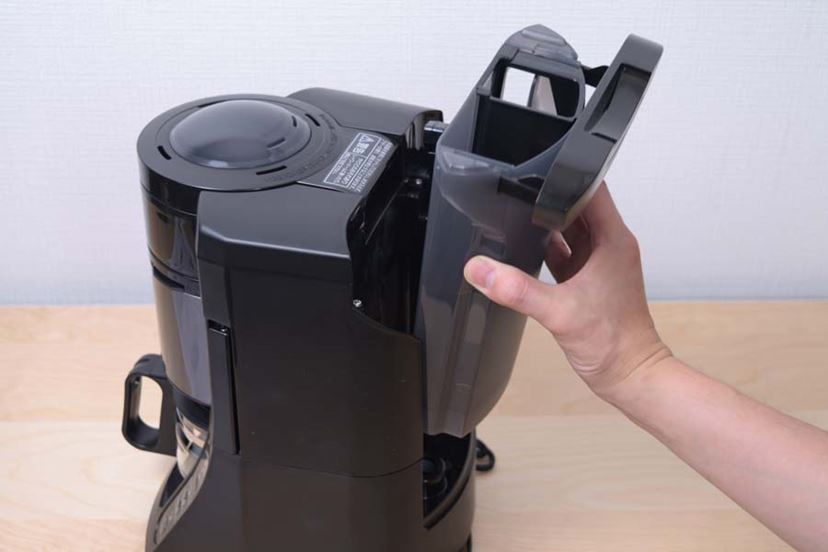 パナソニックの全自動コーヒーメーカーが「デカフェ豆」コース搭載で