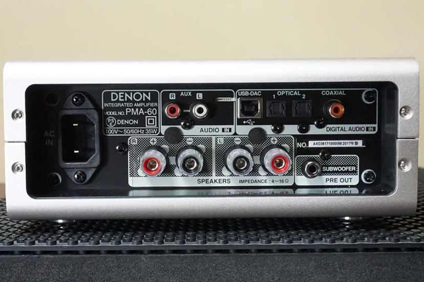 デスクトップオーディオに最適な小型プリメインアンプ注目6機種を試す