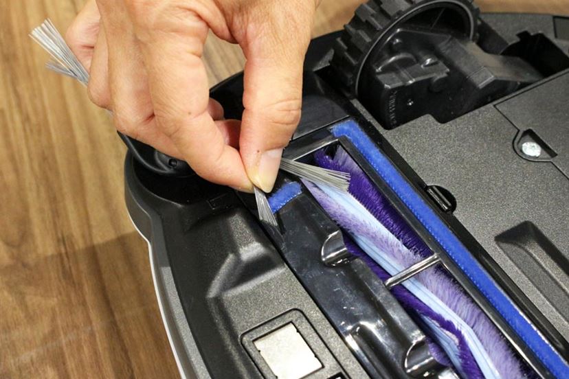 集じん力10％UP”以上の進化を見た！ パナソニックのロボット掃除