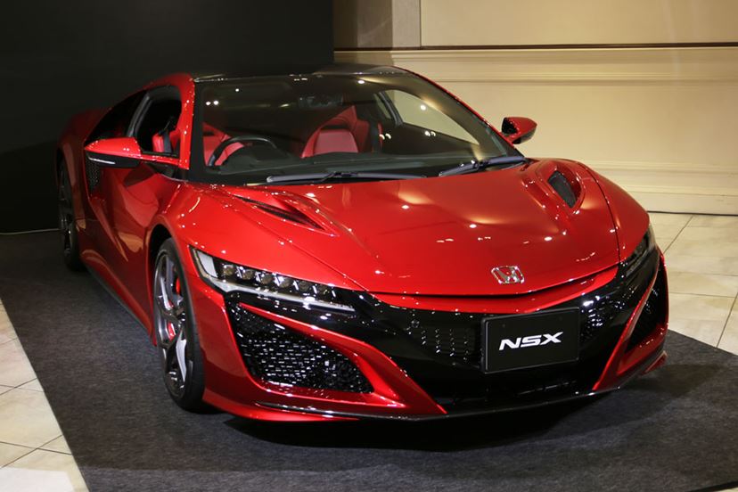 佐藤琢磨選手も絶賛！走りがさらに鍛えられたホンダ「NSX」2019