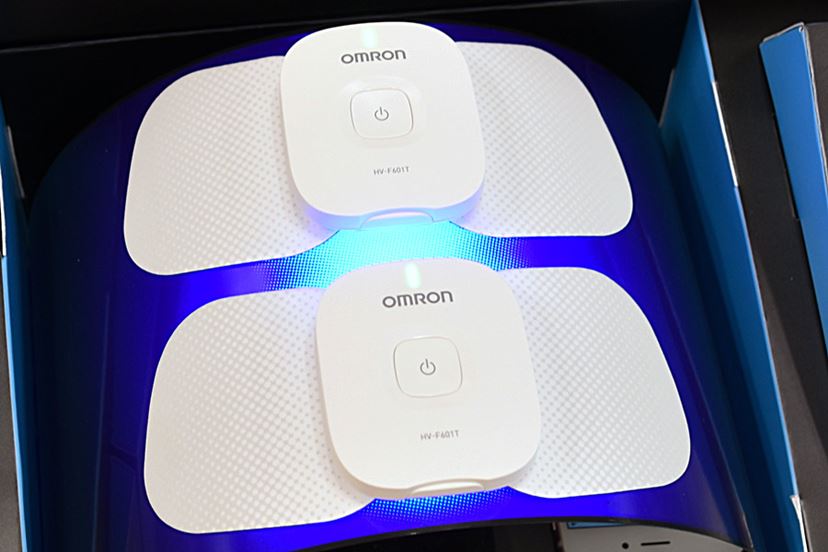 スポーツ後の筋肉痛を緩和！ スマホで操作するコードレス低周波治療器