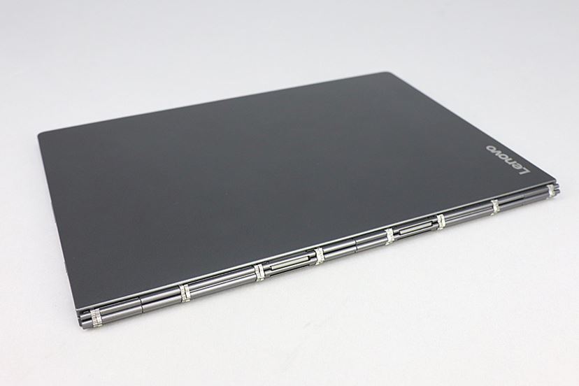 レノボの2画面2in1「Yoga Book C930」レビュー! 気になるE-Ink レノボの2画面2in1「Yoga Book C930」レビュー! 気になるE-Ink