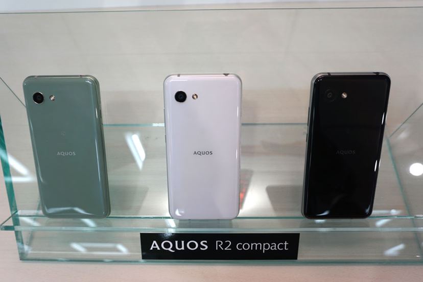 オファー aquos r2 compact カメラ 性能