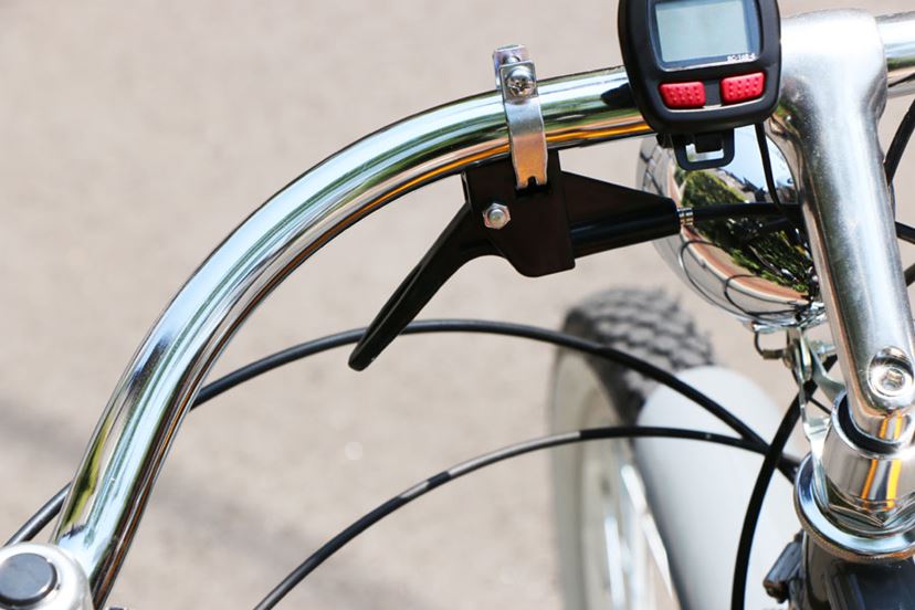 振り返られるほどのルックス！ 自転車のようなバイク「モペット