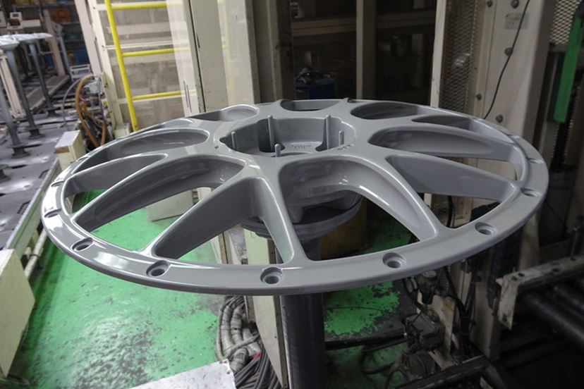 あの sホイール は富山製だった 超絶 鍛造 技術にビックリ 価格 Comマガジン