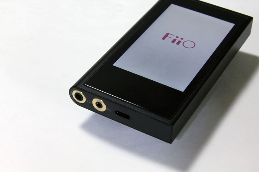 機能性のM？それとも音質のX？ 比べてわかったFiiOの最新