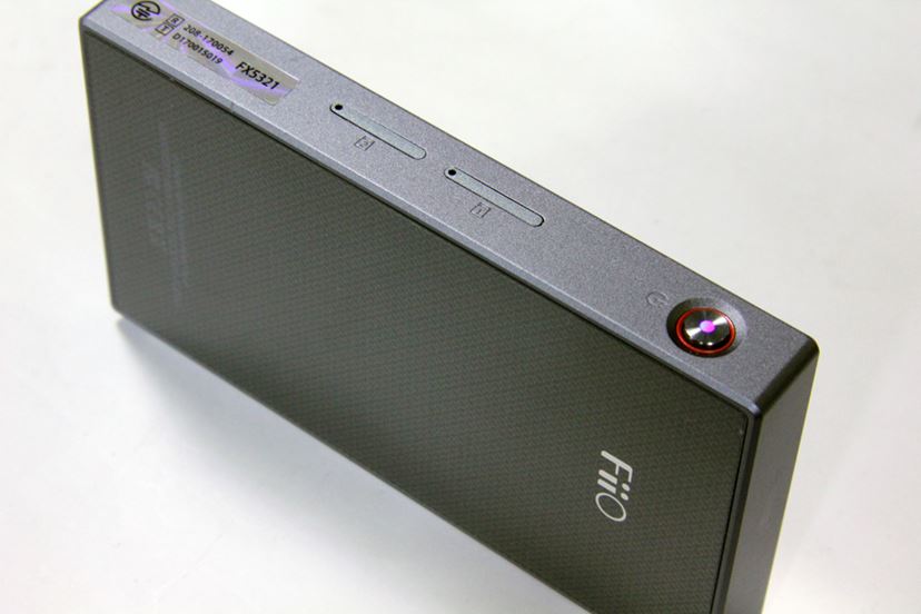 機能性のM？それとも音質のX？ 比べてわかったFiiOの最新