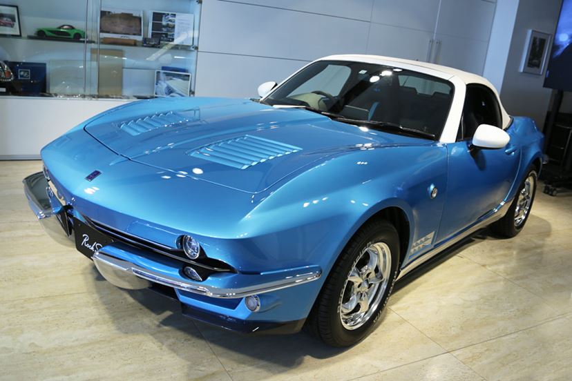 まるでコルベット！あまりにかっこよすぎる光岡「ロックスター」登場