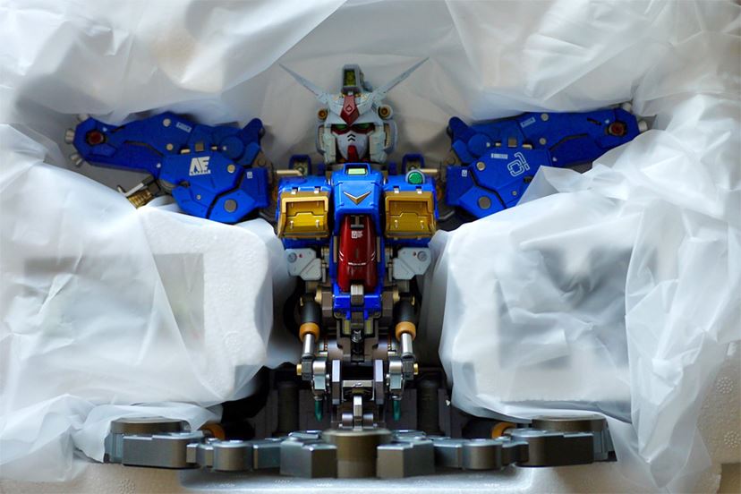 究極の“鑑賞用”ガンダム。「フルバーニアン」が最上級のディテールで