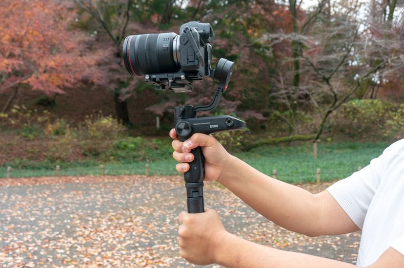 カメラ用ジンバルZhiyun「Weebill Lab」先行レビュー。つり下げ