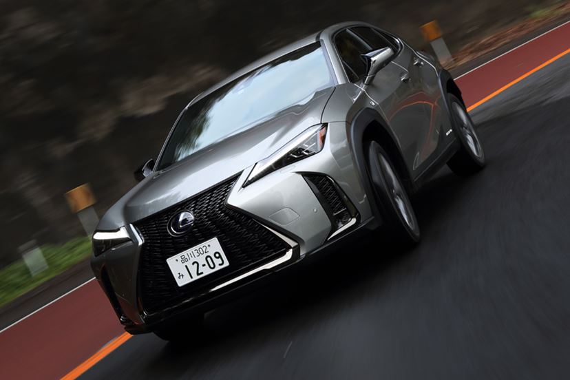 意外!? レクサスの高級コンパクトSUV「UX」は走りがよくて峠が楽しい