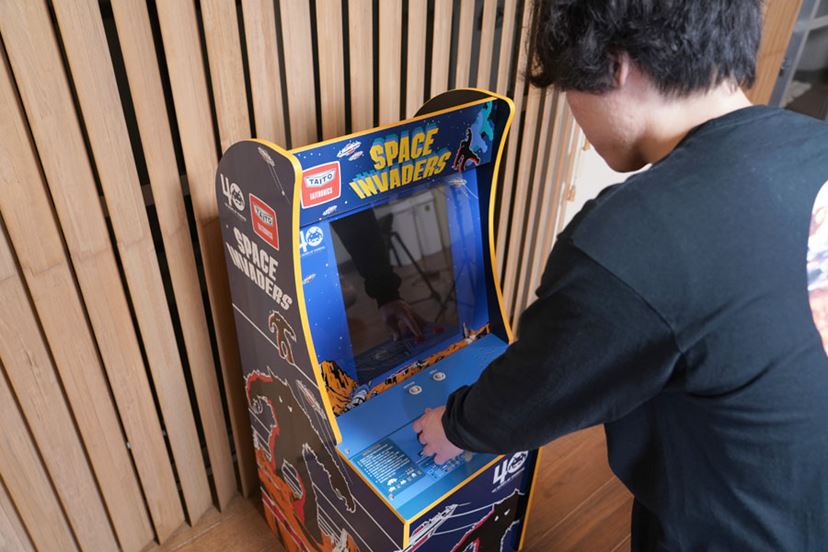 自宅ゲーセン化は男のロマン！ 組み立てて遊ぶタイトー「ARCADE1UP」レビュー - 価格.comマガジン