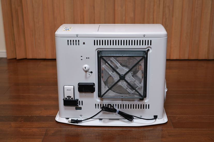 B② 石油ファンヒーター LC-SHB40N | 暖房製品 | トヨトミ-TOYOTOMI 公式サイト