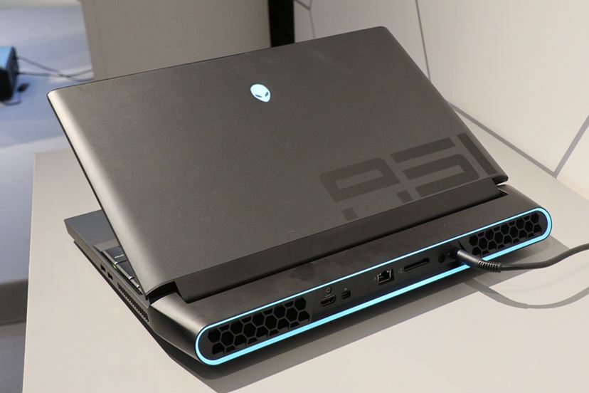 デル、デスクトップ用CPU搭載の超ハイスペックゲーミングノート「NEW ALIENWARE AREA-51m」 - 価格.comマガジン