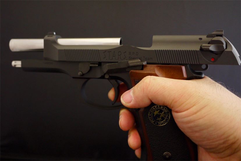 妄想の中の戦場で銃の名手に俺はなる！ 「エアソフトガン」の世界