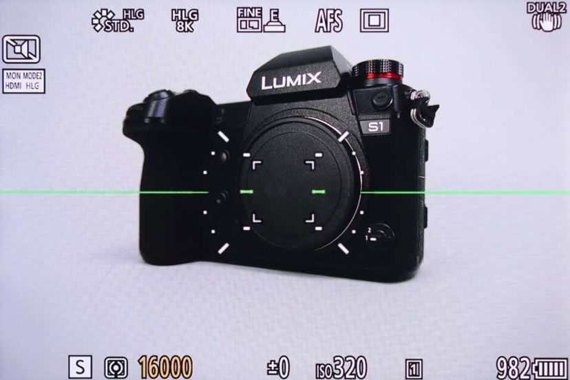 重量級ボディにパナソニックの本気を見た! 「LUMIX S1R/S1 重量級ボディにパナソニックの本気を見た! 「LUMIX S1R/S1