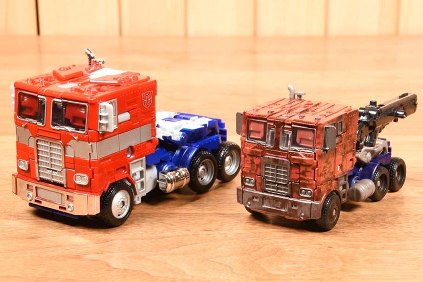 レジェンダリーオプティマスプライム」、過去の“武器一体変形型”を凌駕