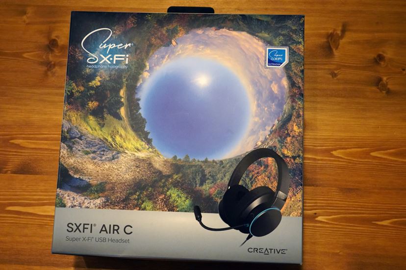 耳の形状にあわせてサラウンドを最適化！クリエイティブの「Super X-Fi