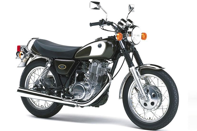 スピードを出さなくてもスポーティーで楽しい！ ヤマハ「SR400」の色あせない魅力 - 価格.comマガジン