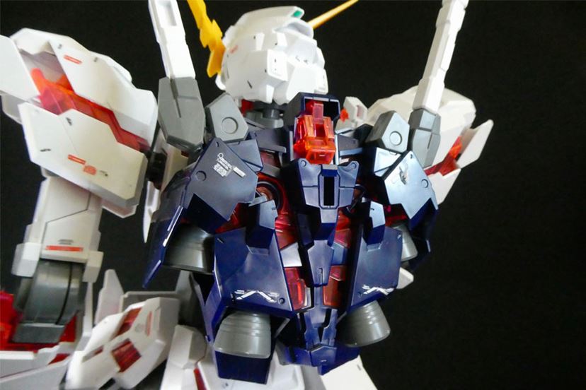 史上最大級！ 巨大ガンプラ「1/48 ユニコーンガンダム」の完成度