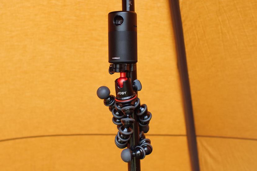 キャンプで使いたい小型プロジェクター「Nebula Capsule Pro」レビュー