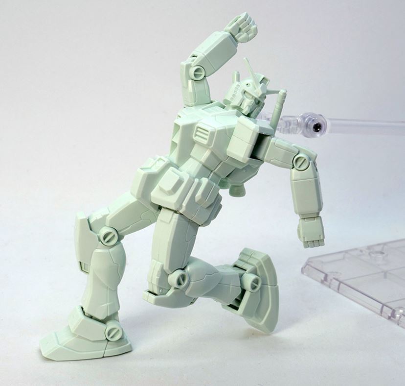 1/144スケールの「RX-78-2 ガンダム」を徹底比較！ 旧キット・HG