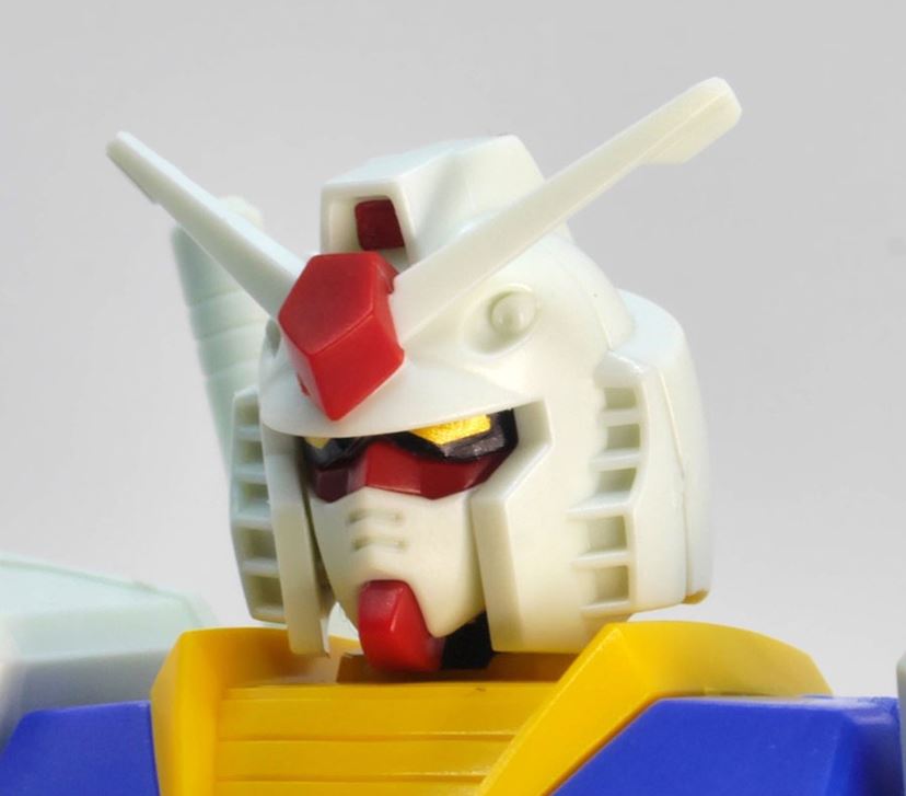 1/144スケールの「RX-78-2 ガンダム」を徹底比較！ 旧キット・HG・RGの