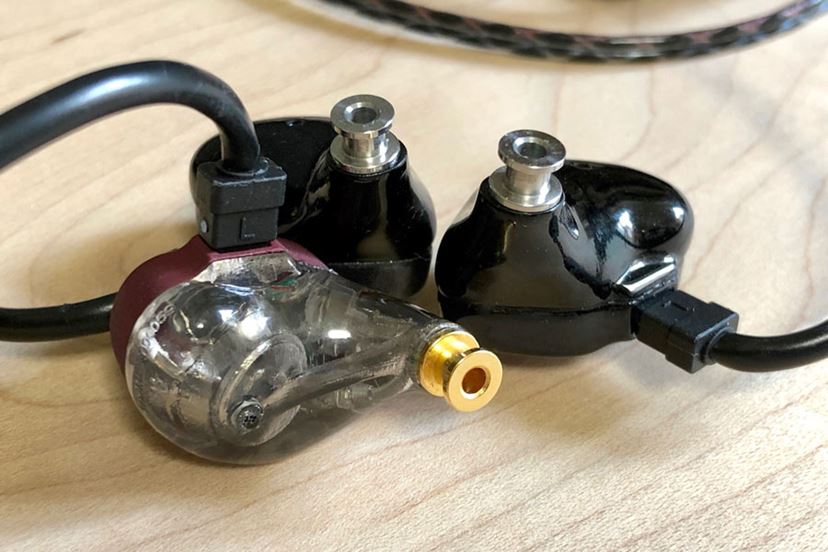 Fenderイヤホン「Pro IEM」徹底レビュー！ 全7機種をFenderゆかりの名曲で聴く - 価格.comマガジン